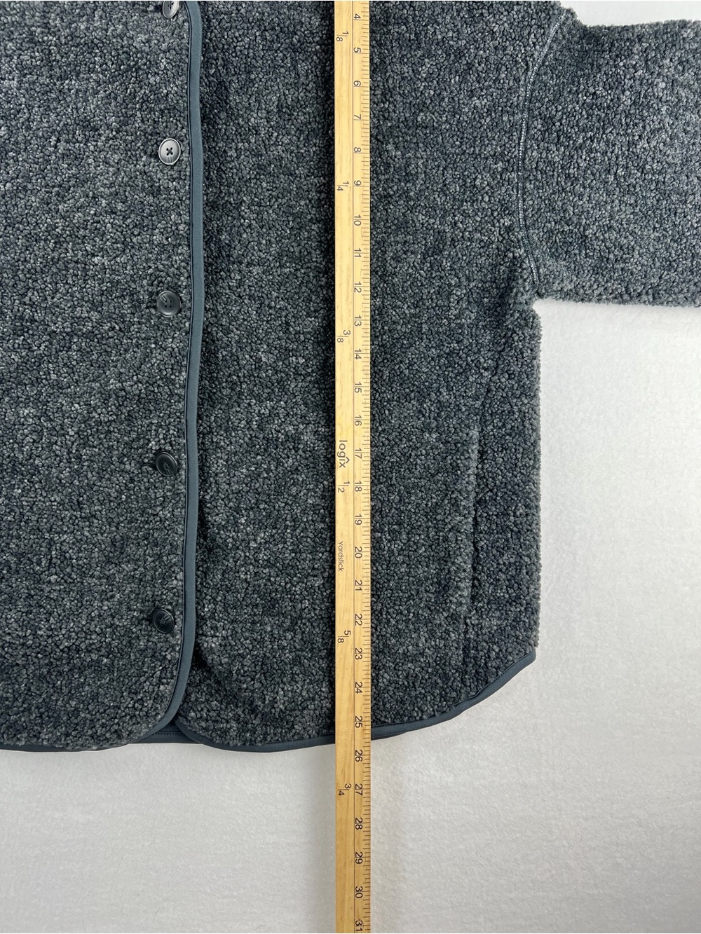 Uniqlo Charcoal Gray Fleece Crew - Picture 5 of 9